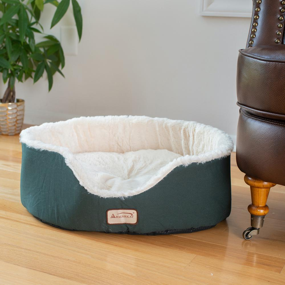 Armarkat Pet Bed Model C04HML/MB   Laurel Green and Ivory